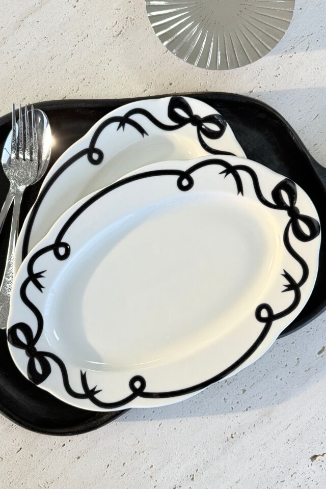 Fiyonk 2'li 30 Cm Büyük Boy Porselen Siyah Mezelik Kayık Tabak Kurdele Desenli (2 ADET)