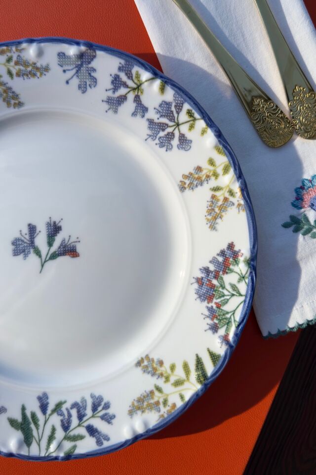 Kanaviçe Lilac 6 Kişilik 25 cm Özel Tasarım Premium Porselen Servis Tabağı Takımı