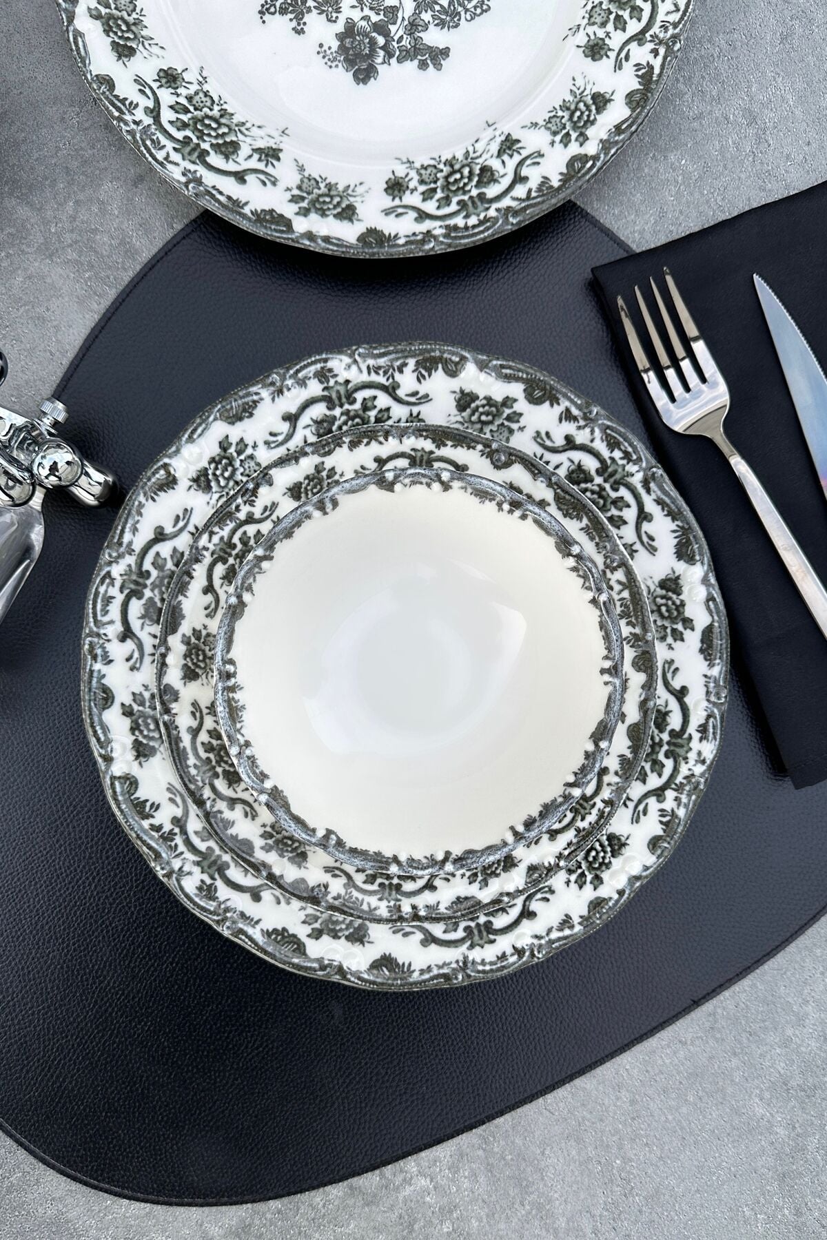 Antique Black 12 Parça 4 Kişilik Premium Porselen Yemek Takımı Siyah Çiçek Desenli