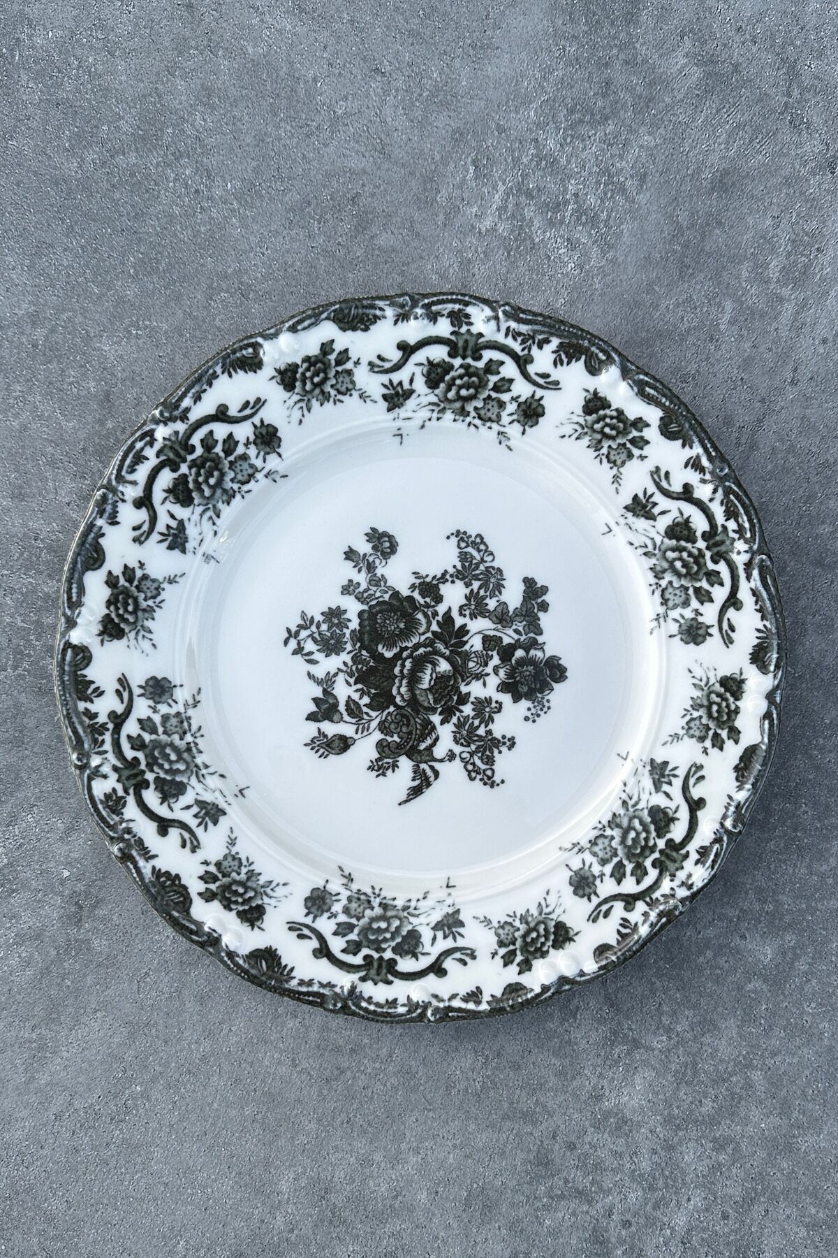 Antique Black 6 kişilik 25 cm Özel Tasarım Premium Porselen Servis Tabağı Takımı