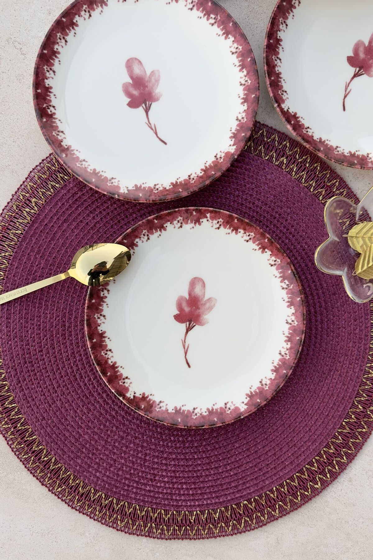 Cherry Blossom 6 kişilik 19 cm günlük pembe çiçekli porselen pasta sunum tabak takımı