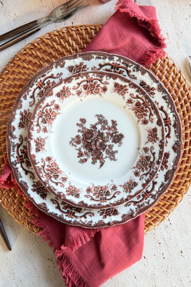 Antique Rose 24 Parça 6 Kişilik Premium Porselen Yemek Takımı Bordo Çiçek Desenli