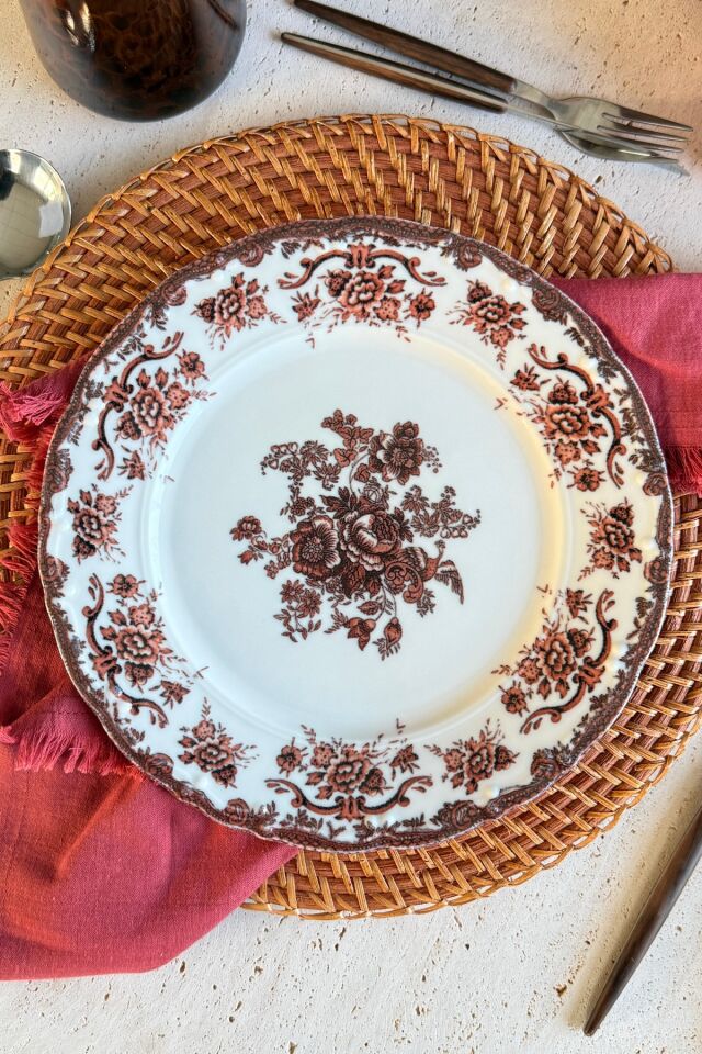 Antique Rose 6 kişilik 25 cm Özel Tasarım Premium Porselen Servis Tabağı Takımı Bordo Çiçek Desenli