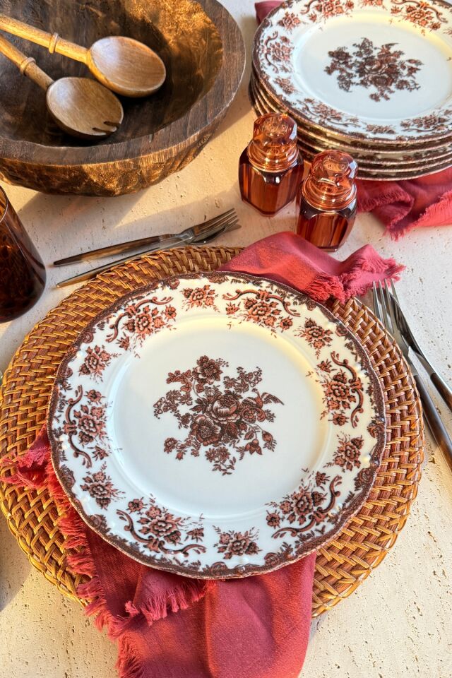 Antique Rose 6 kişilik 25 cm Özel Tasarım Premium Porselen Servis Tabağı Takımı Bordo Çiçek Desenli