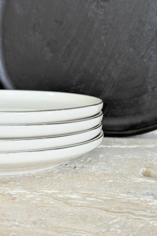 Modern Gümüş Krem 4 Kişilik 21 Cm Premium Porselen Pasta Tabağı Sunum Seti Gümüş