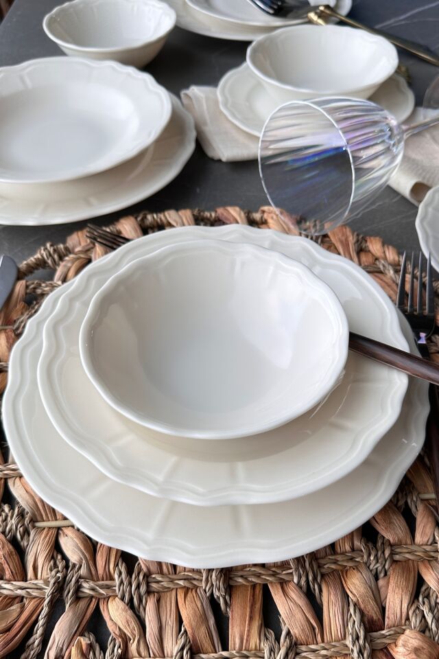 Perla 24 Parça 6 Kişilik Premium Porselen Yemek Takımı Krem Krem