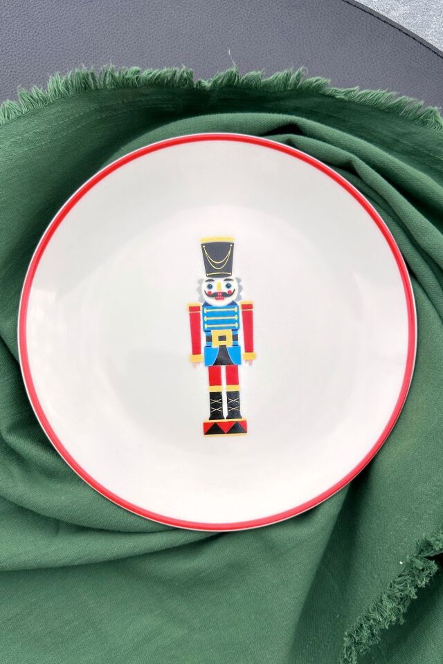 Tin Soldier Premium Porselen 6 kişilik 21 cm Kırmızı Kurşun Asker Pasta Tabağı Takımı KIRMIZI